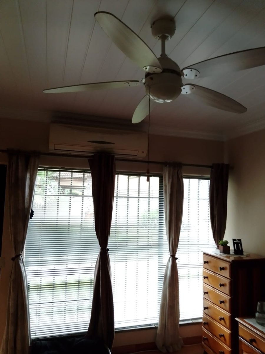 5 Bedroom Property for Sale in Lourenspark North West